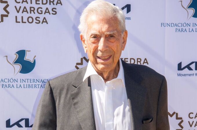 Última hora de Mario Vargas Llosa tras las preocupantes informaciones sobre su estado de salud