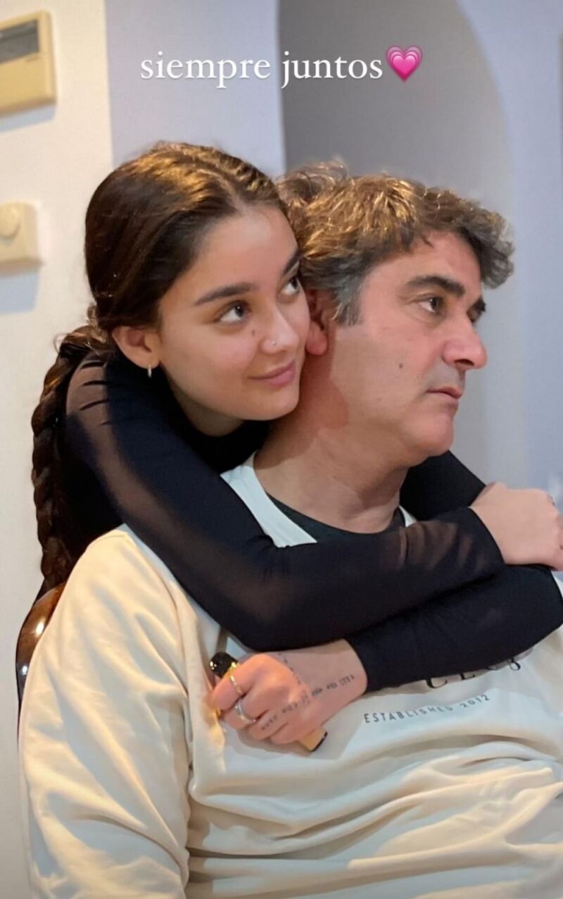 Julia Janeiro felicita a Jesulín de Ubrique por el Día del Padre