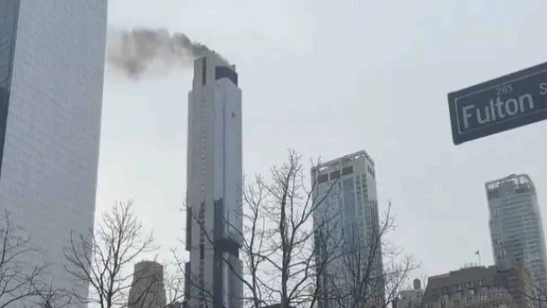 El incendio registrado este miércoles en uno de los rascacielos del World Trade Center de Nueva York