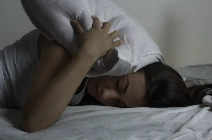 Desmontando los mitos del sueño: un profesor de la Universidad de Oxford lo explica