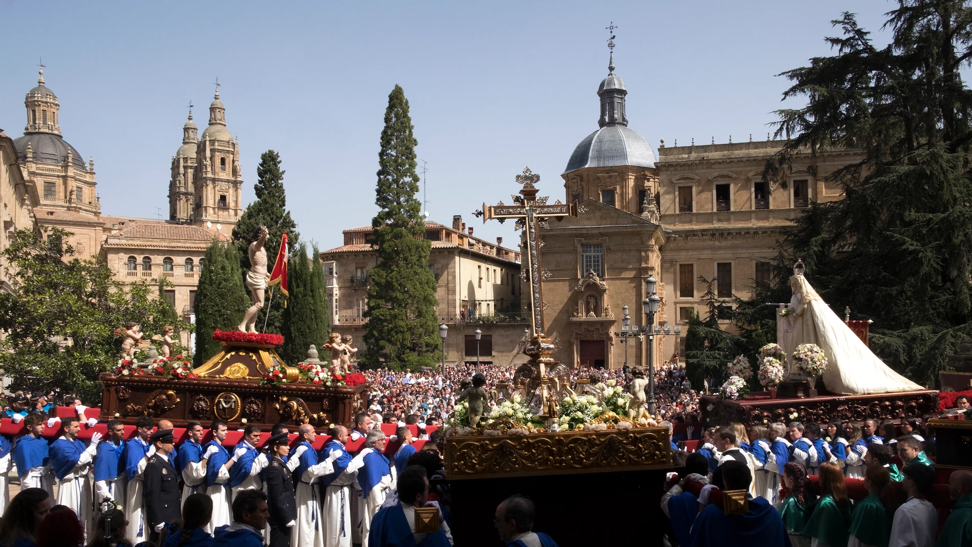 Monumentos y procesiones se unen en Semana Santa