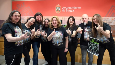 Cristina Ayala junto a los organizadores del festival