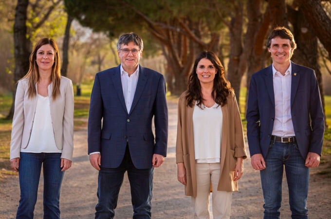 Puigdemont se reúne con los demás cabezas de lista de Junts per Catalunya