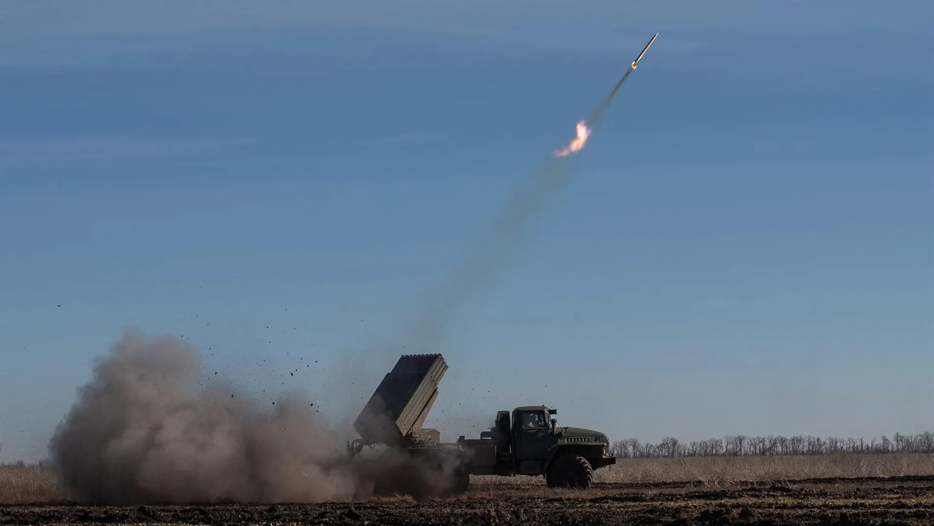 Ucrania.- La defensa aérea de Rusia destruye 17 cohetes ucranianos sobre la región de Belgorod