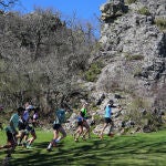 La atleta Malen Osa entrena a un grupo de corredores por la Montaña Palentina, este entrenamiento está patrocinado por Diputación de Palencia y está incluido en la copa Internacional Sub 18 de Mountain Running que se celebrara en la zona de Cervera de Pisuerga