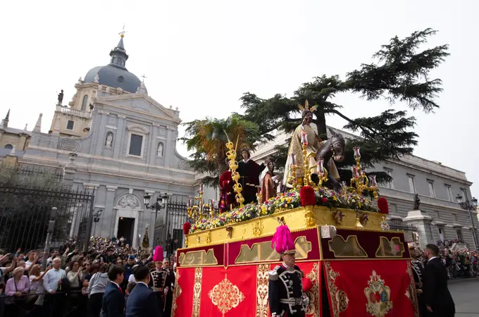 Fervor y solemnidad en la procesión de la Borriquita de Madrid