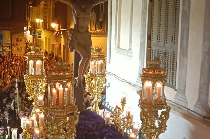 El Cristo Mutilado de Málaga durante la procesión del Sábado Santo