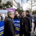 MADRID.-Presidente y vicepresidente de la CEE, Luis Argüello y José Cobo, reciben en su sede a víctimas de abusos en la Iglesia