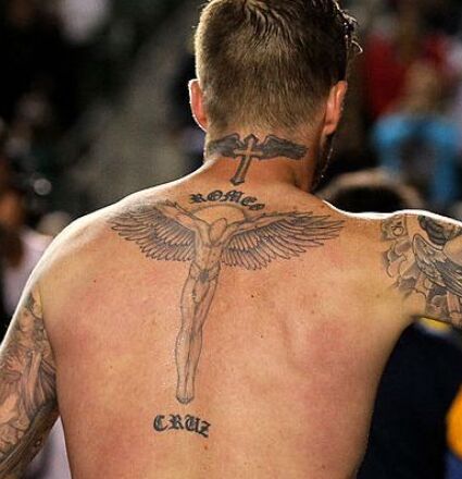 La espalda tatuada de david Beckham