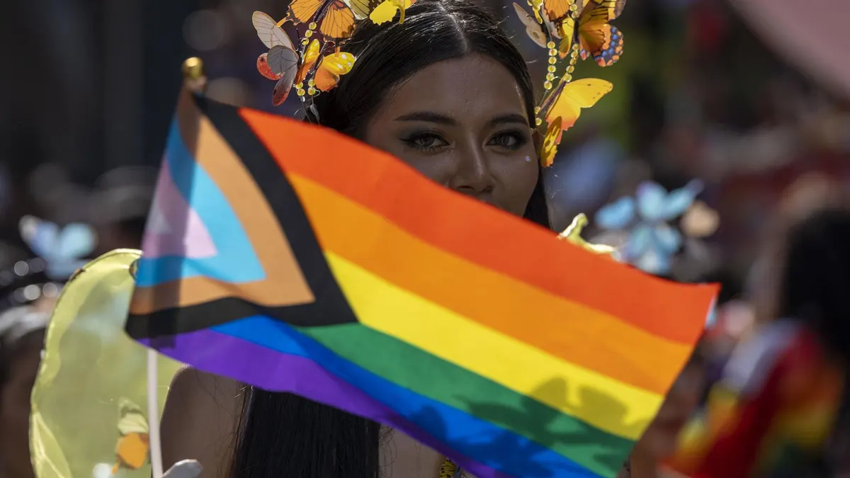 El Parlamento de Tailandia se convierte en el primero del sureste asiático en aprobar el matrimonio gay