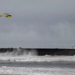 Dos muertos al ser arrastrados por el fuerte oleaje en medio de un temporal en España