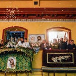Polémica por la "petalada" en Triana pese a no salir la hermandad