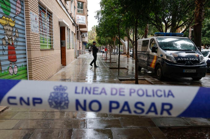 La Policía investigan la muerte violenta de un hombre en un domicilio de València