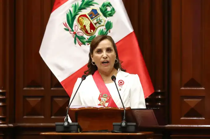 El Congreso de Perú planea destituir a Boluarte por el «caso Rolex»