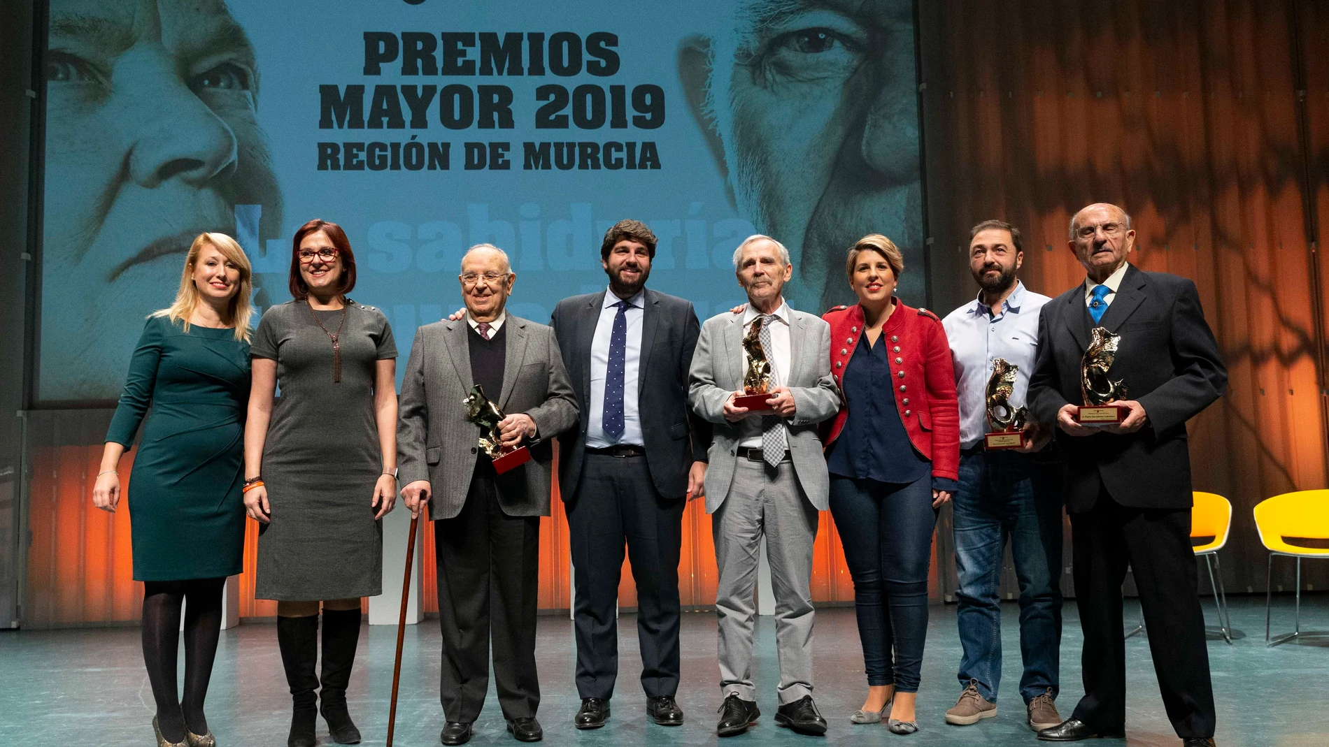 El jefe del Ejecutivo autonómico, Fernando López Miras, ha presidido en Cartagena el acto de entrega de los Premios del Mayor de la Región de Murcia. El cocinero Raimundo González Frutos ha sido premiado Mayor del Año COMUNIDAD (Foto de ARCHIVO) 20/11/2019