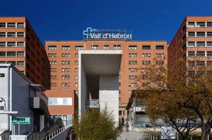 Las medidas de la Generalitat independentista en el principal hospital de Cataluña: recorte de 200 empleos, más listas de espera y cierre de quirófanosHospital Vall d'Hebron 