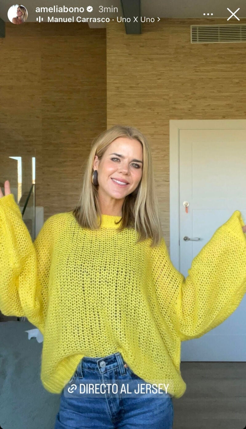 Amelia Bono con jersey de Zara.