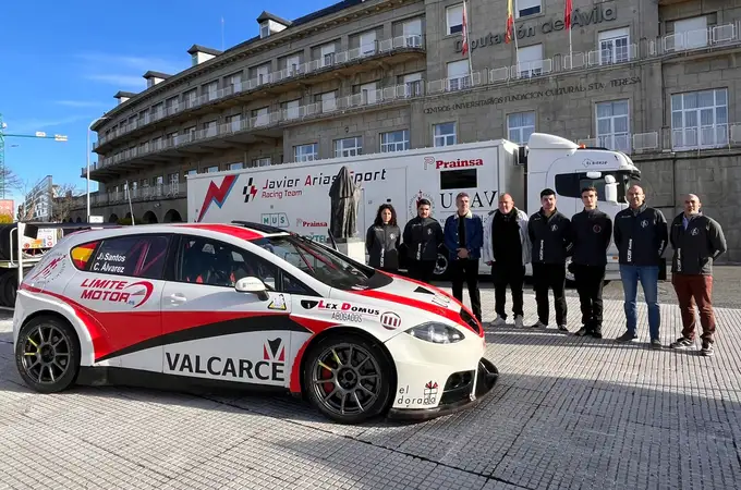UCAV Racing presenta su nuevo coche para la temporada y se prepara para el inicio en Portimão