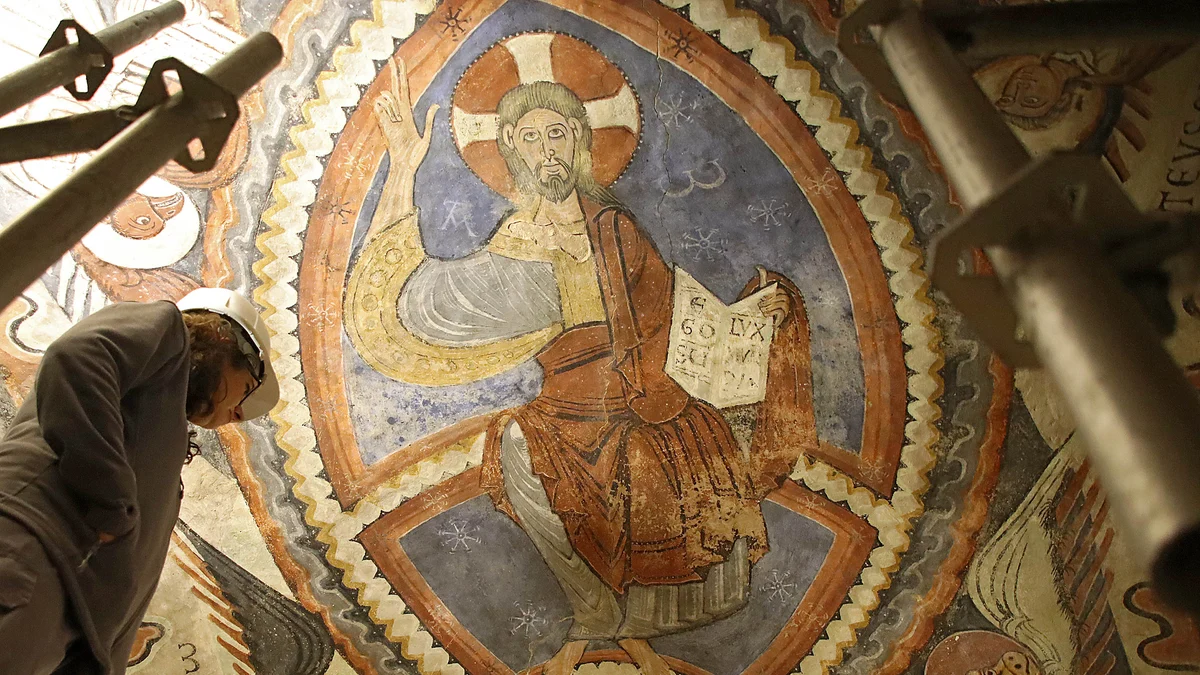 La espectacular basílica que guarda la “Capilla Sixtina” del arte románico