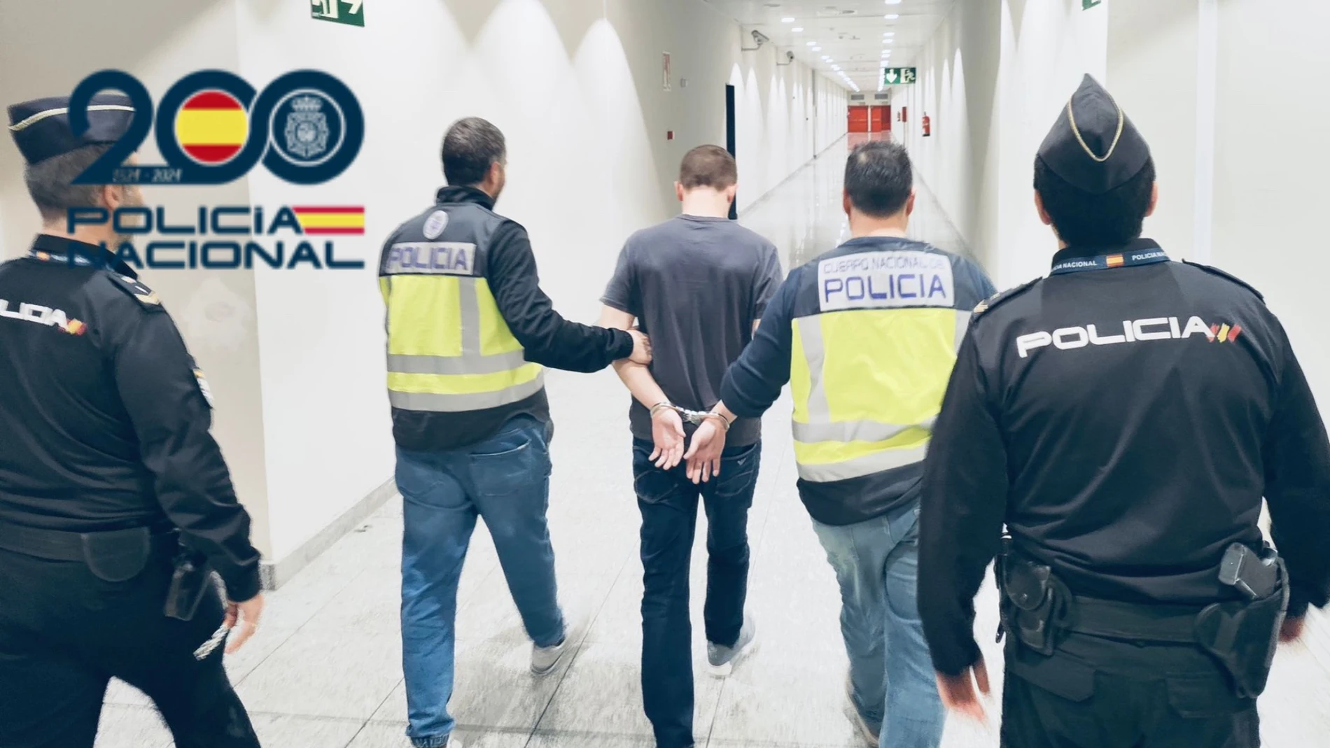  La Policía Nacional detiene a un varón sobre el que pesaba una Orden Internacional de Detención por un delito contra la propiedad intelectual y estafa 