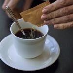 ¿Puede provocar cáncer el café descafeinado?