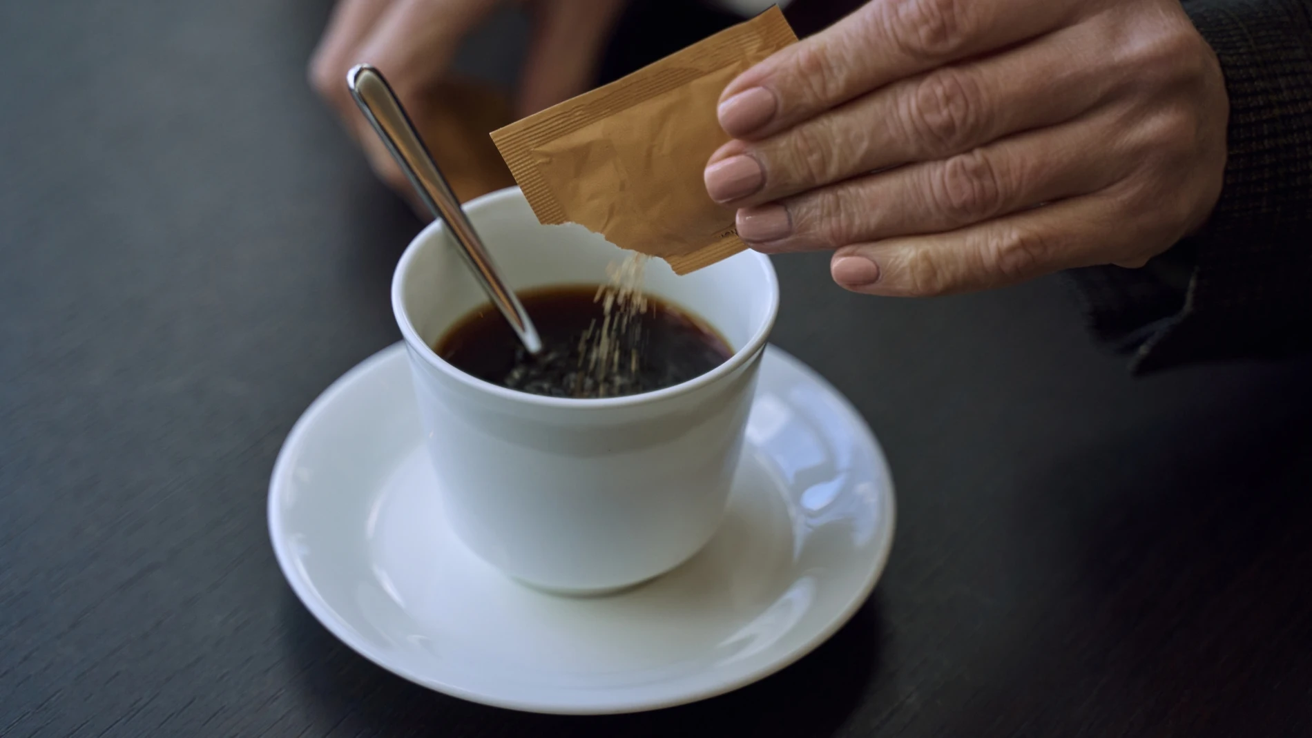 ¿Puede provocar cáncer el café descafeinado?