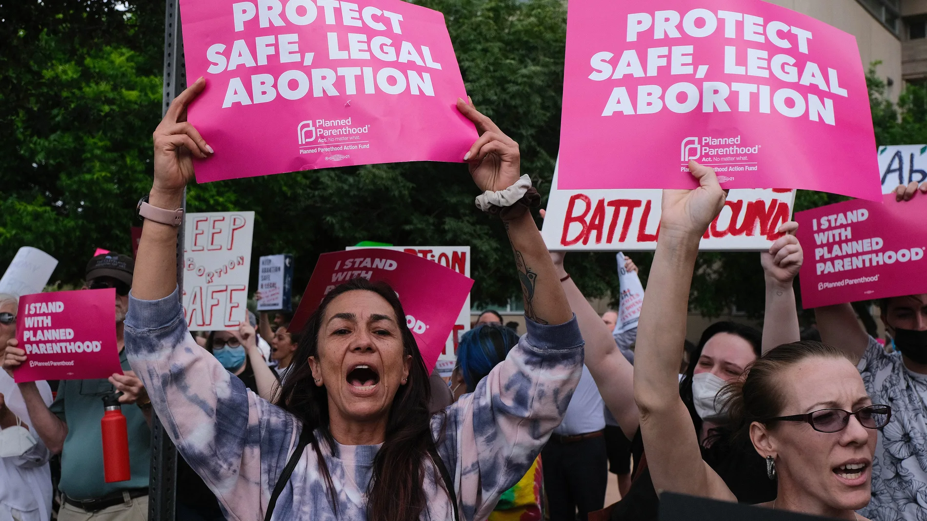 May 3, 2022, Tucson, Arizona, USA: Around a thousand Pro-Choice abortion rights demonstrators hold a rally outside the Federal Courthouse in Tucson. They came out to protest after a leaked draft majority opinion from the Supreme Court showed that Roe Vs Wade will be overturned severely limiting or in some States eliminating the right to an abortion. Abortion in the United States has been legal for over 50 years since the landmark court decision guaranteeing access to safe abortions. Now with ...