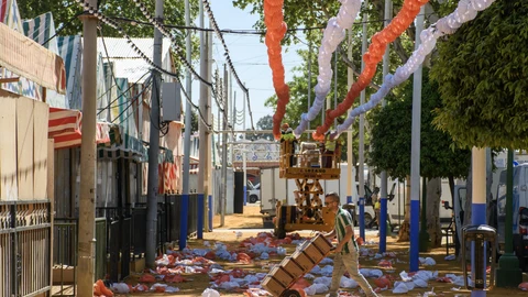 Preparativos en el recinto ferial