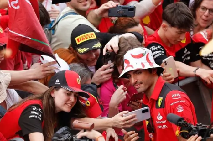 El dato de Carlos Sainz que vuelve a retratar a Ferrari: ¡Sold Out!