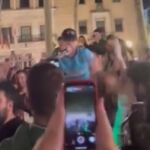 La Ertzaintza abre expediente a cuatro futbolistas del Athletic por la fiesta callejera