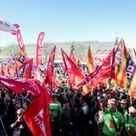 Trabajadores del campo se manifiestan frente al Ministerio de Agricultura