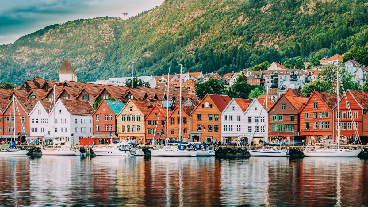 Bergen: el lienzo perfecto de mar, montaña y glaciares