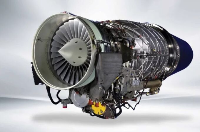 Imagen de un motor de avión F124-GA-200 de Honeywell 