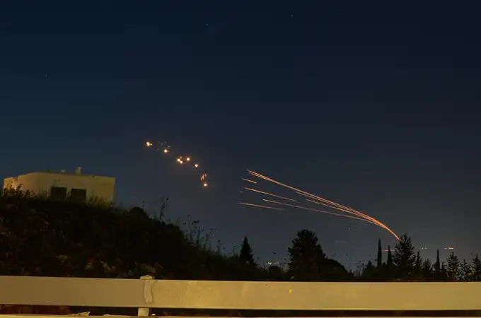 Los vídeos e imágenes del ataque con drones y misiles de Irán a Israel