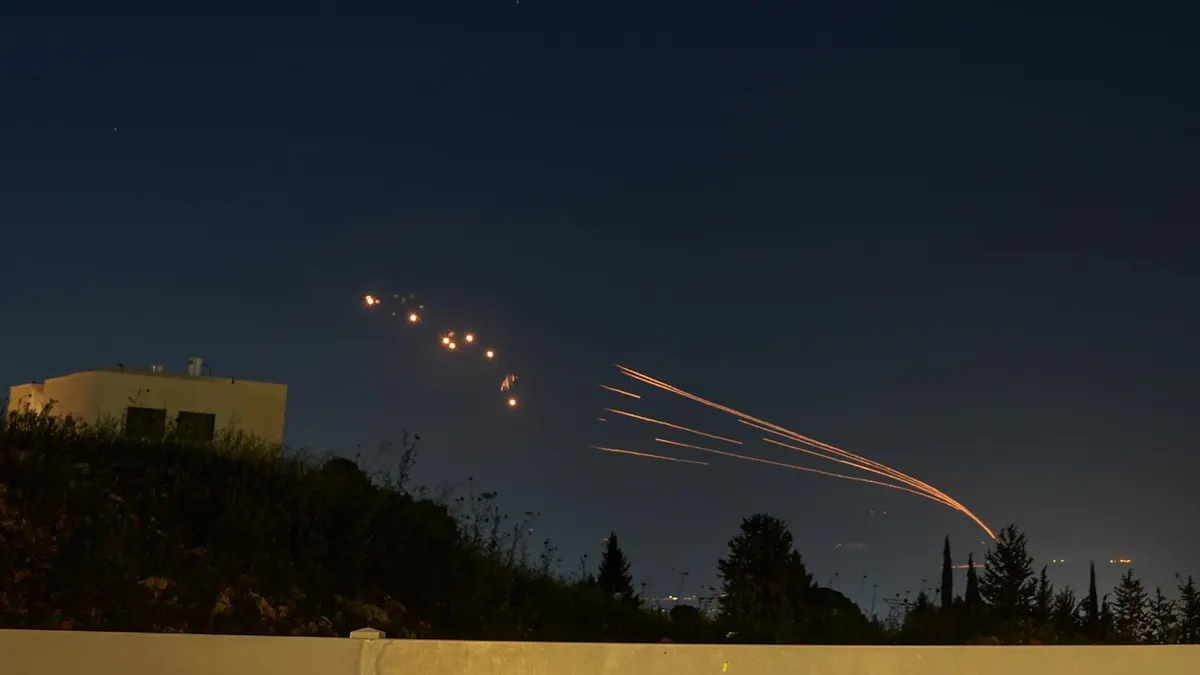 Los vídeos e imágenes del ataque con drones y misiles de Irán a Israel