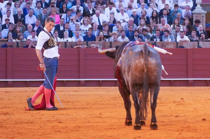 Corrida de toros de Victorino Martín para los diestros Manuel Escribano, Borja Jiménez y Roca Rey en la Maestranza de Sevilla