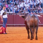 Corrida de toros de Victorino Martín para los diestros Manuel Escribano, Borja Jiménez y Roca Rey en la Maestranza de Sevilla