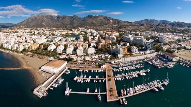 Vista aérea de la ciudad malagueña de Marbella
