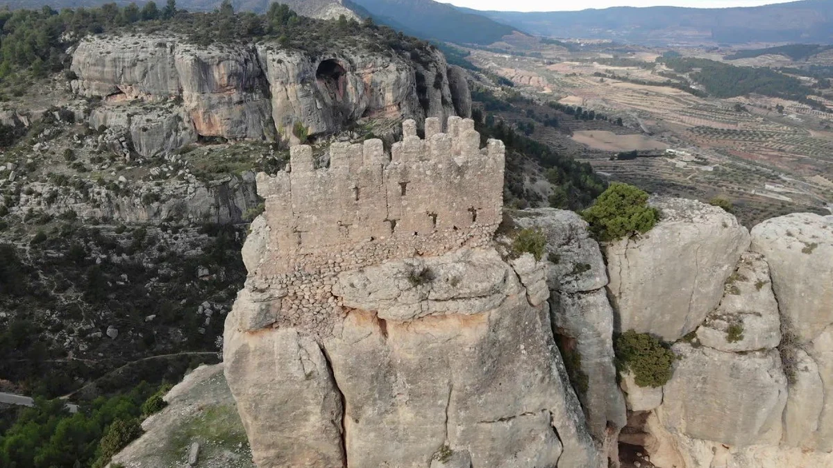 El castillo medieval español que se encuentra en riesgo de derrumbe por «abandono»