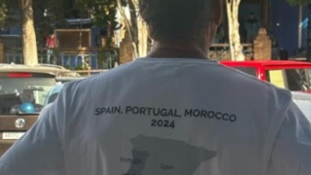 Una de las camisetas objeto de polémica