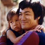 La hija de Bruce Lee rompe su silencio: "Era estricto, pero su amor era muy fuerte"