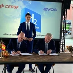Cepsa y Evos se unen para potenciar el almacenamiento de metanol verde en España y Holanda
