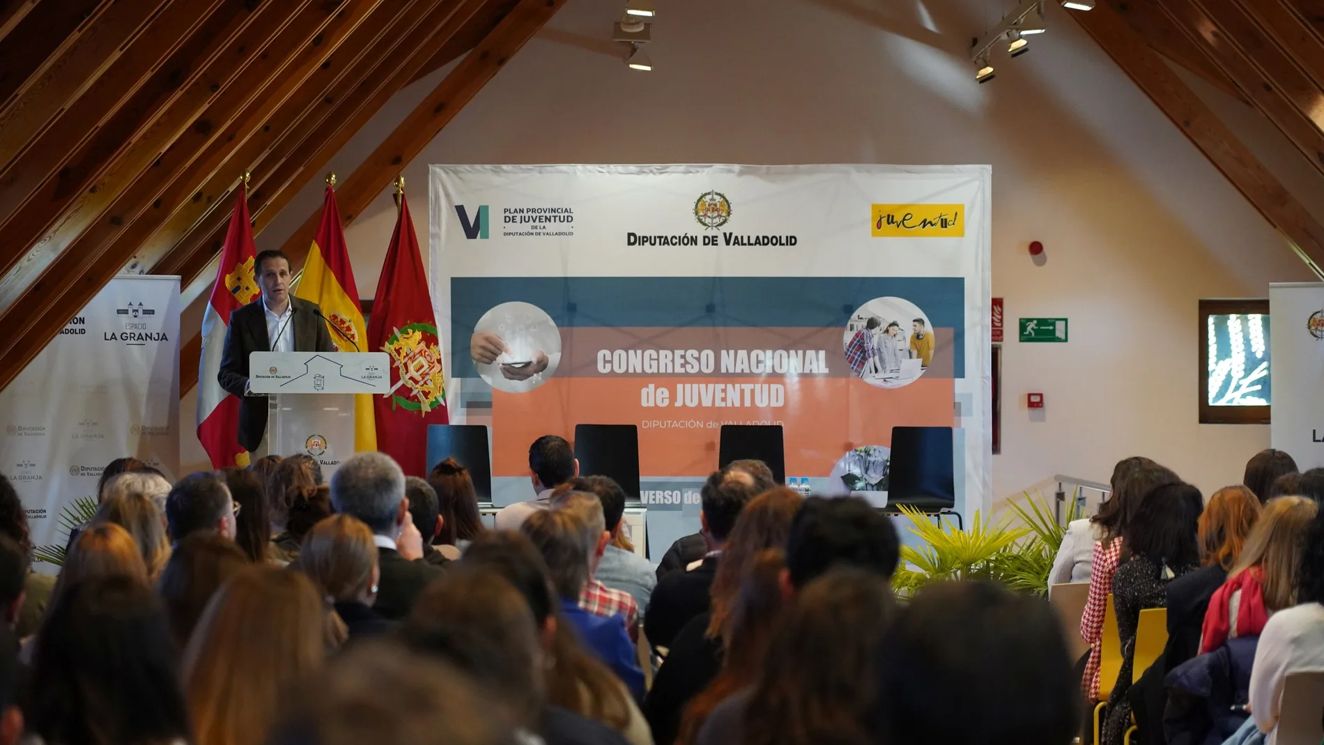 Conrado íscar inaugura el I Congreso Nacional de la Juventud en Valladolid