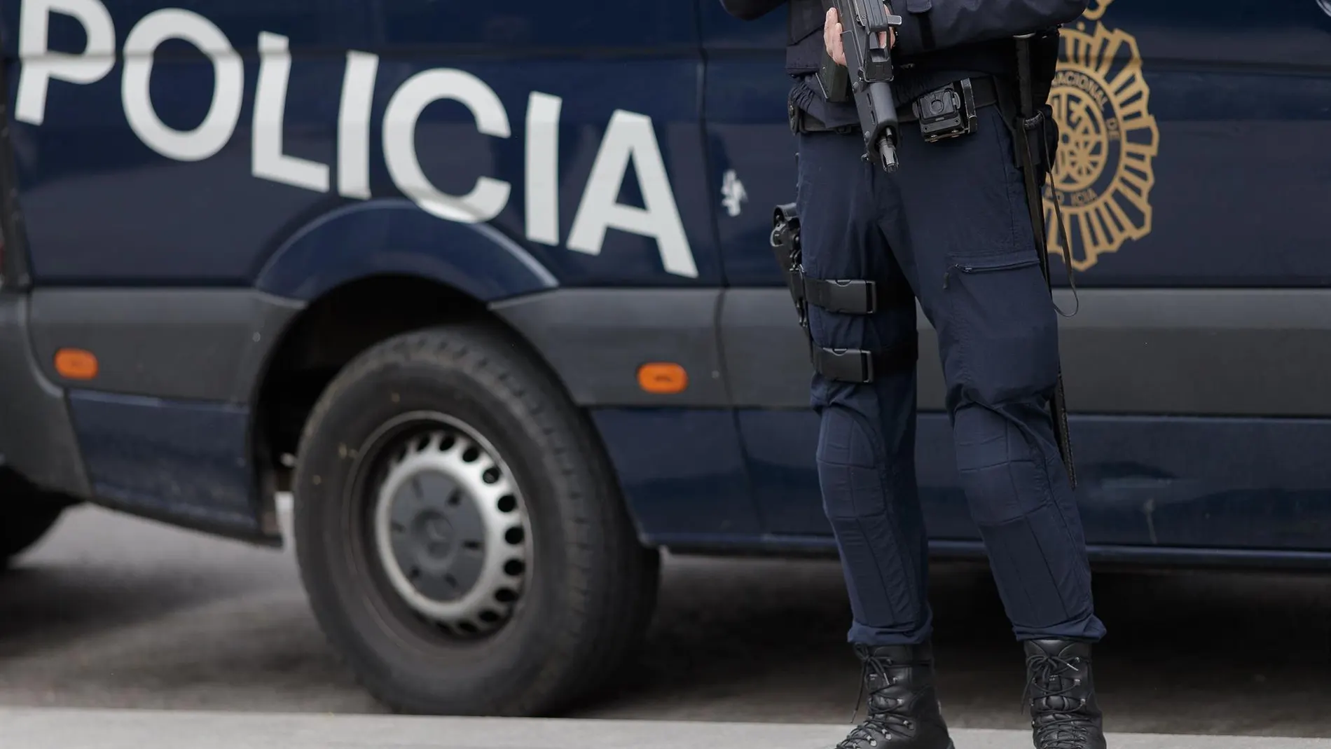 MADRID.-La Policía desaloja a los 'okupas' de una vivienda de una mujer de unos 80 años en Lavapiés
