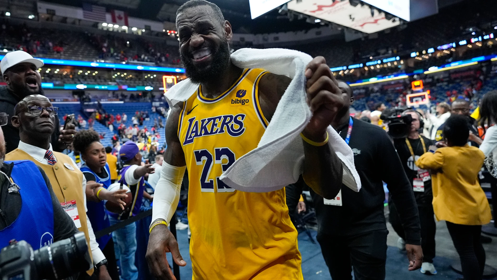 Los Lakers de LeBron James se medirán a los Nuggets en primera ronda de "Playoffs"
