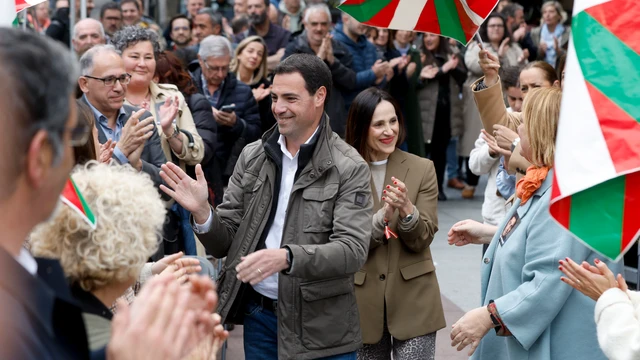 Acto electoral del PNV en San Sebastián con el candidato a lehendakari, Imanol Pradales