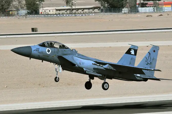 Israel confía en el avión de combate F-15E más que en el F-35 si decide atacar Irán