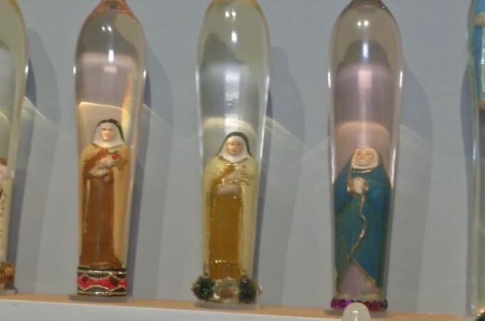 Preservativos con monjas, vírgenes y el Papa en su interior