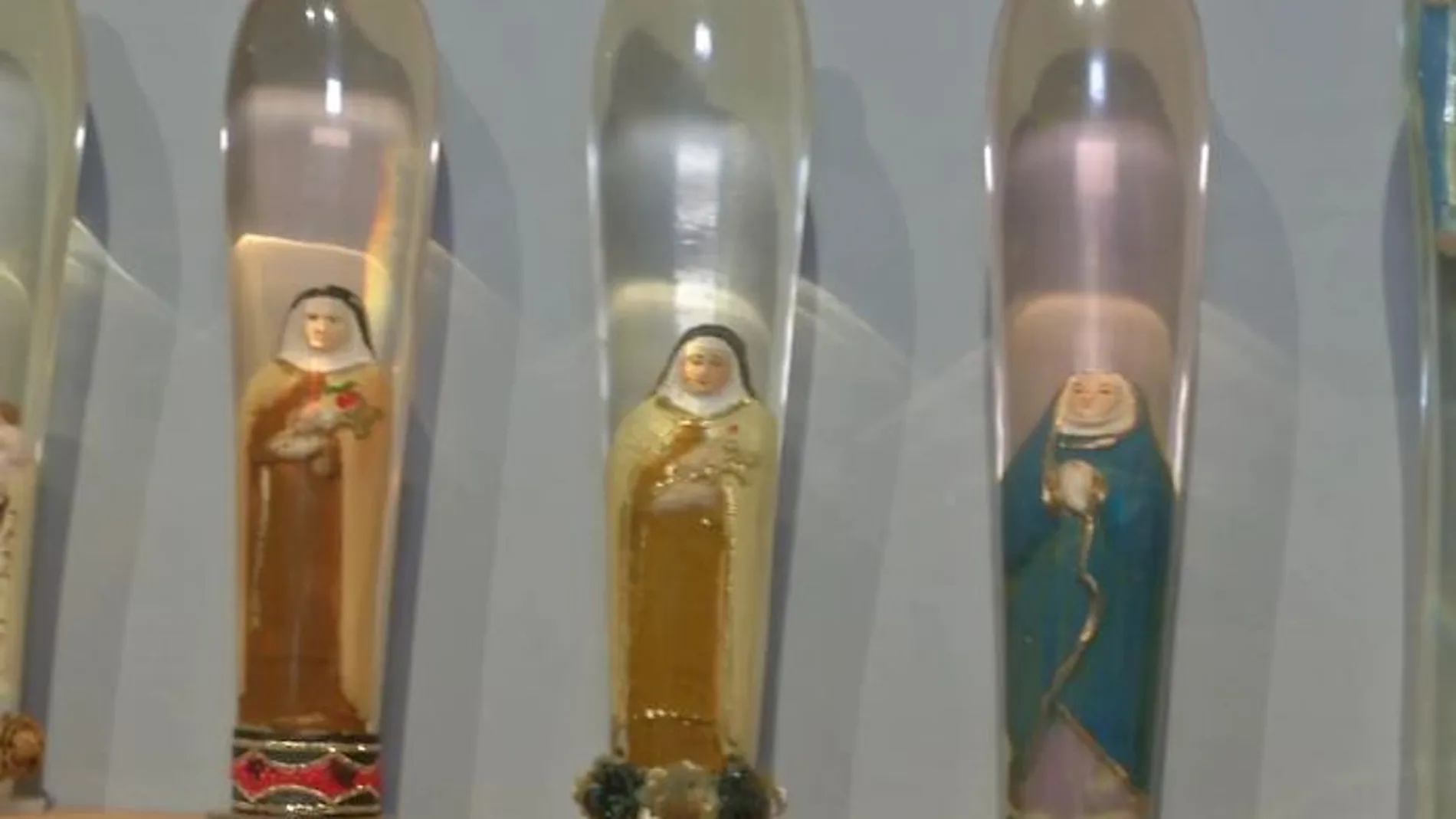 Preservativos con monjas, vírgenes y el Papa en su interior