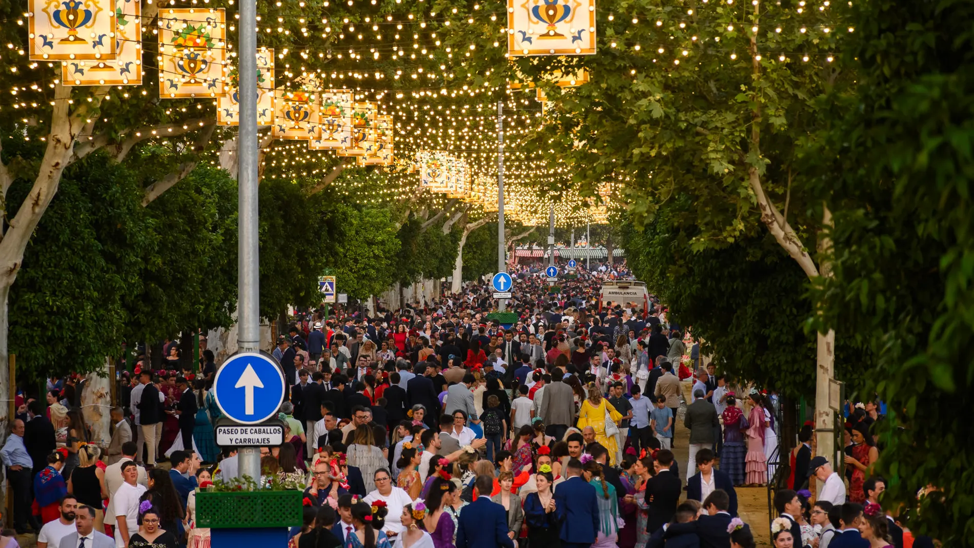 Fotografía de las calles del Real de la Feria de Abril de Sevilla este miércoles por la tarde